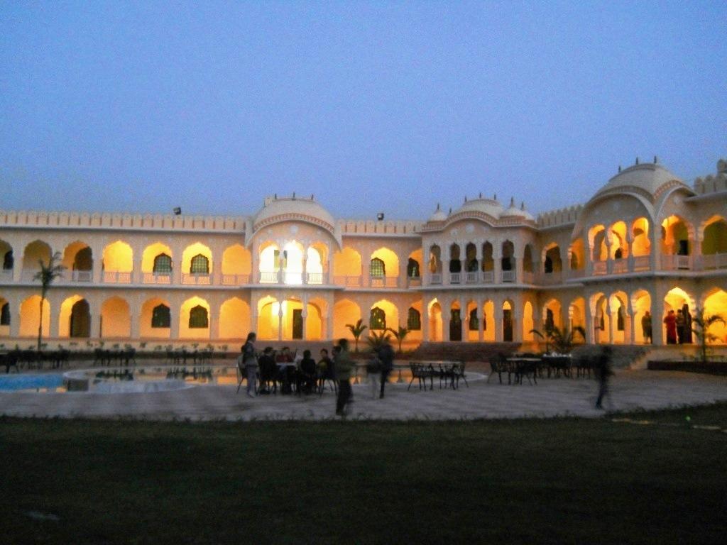 אורצ'ה V Resorts Rajmahal מראה חיצוני תמונה