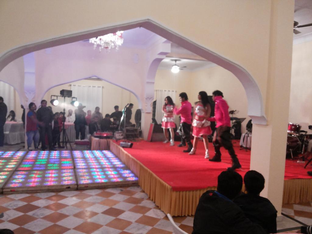 אורצ'ה V Resorts Rajmahal מראה חיצוני תמונה