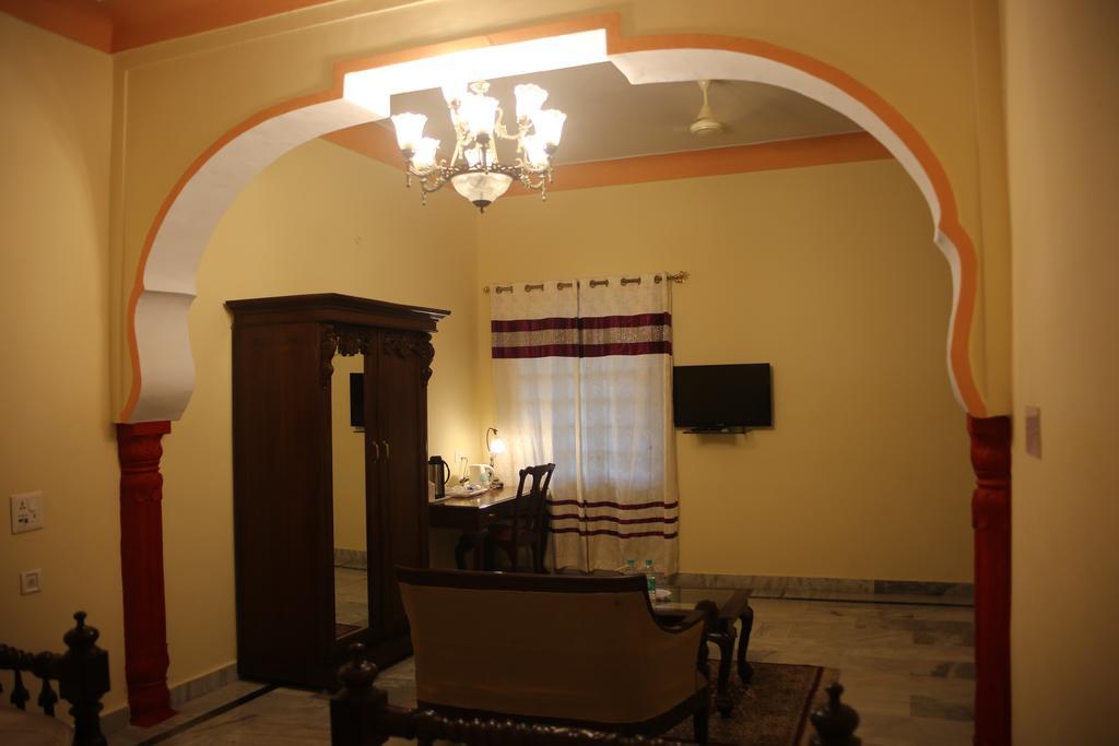 אורצ'ה V Resorts Rajmahal מראה חיצוני תמונה