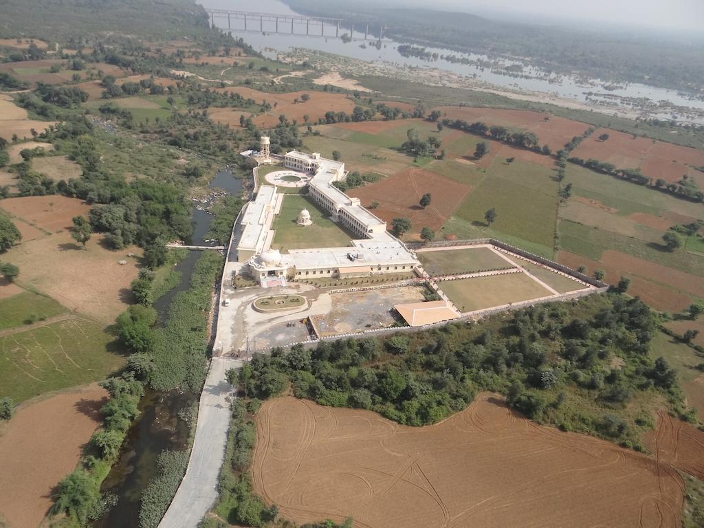 אורצ'ה V Resorts Rajmahal מראה חיצוני תמונה