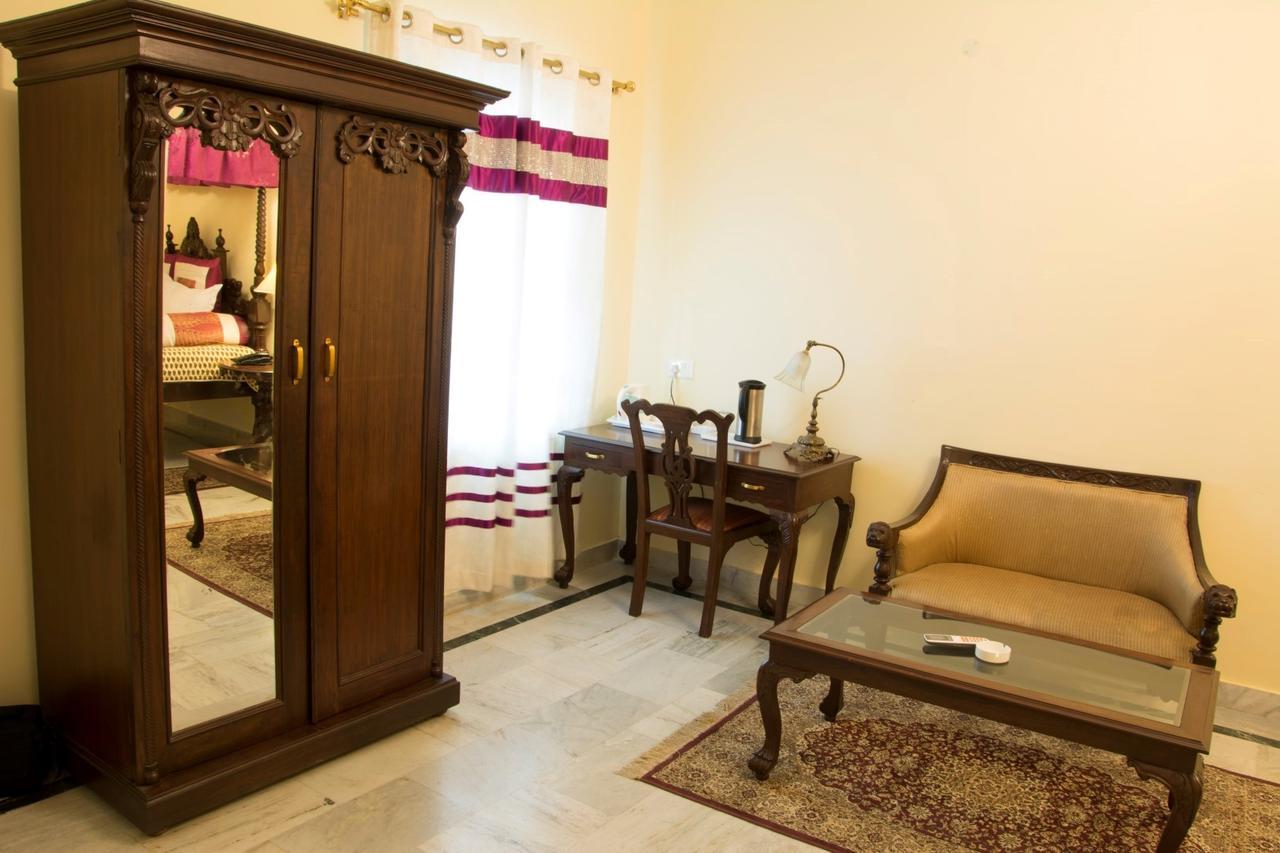אורצ'ה V Resorts Rajmahal מראה חיצוני תמונה